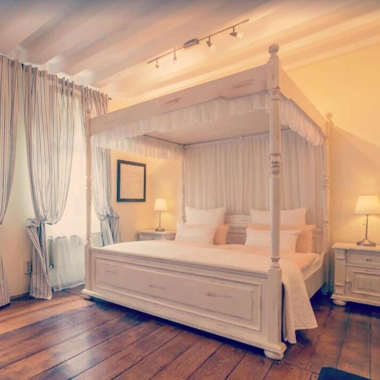 Boutique Fachwerkhaus Thirty Five Apartment Моншау Екстериор снимка