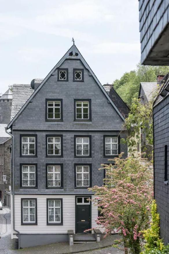 Boutique Fachwerkhaus Thirty Five Apartment Моншау Екстериор снимка