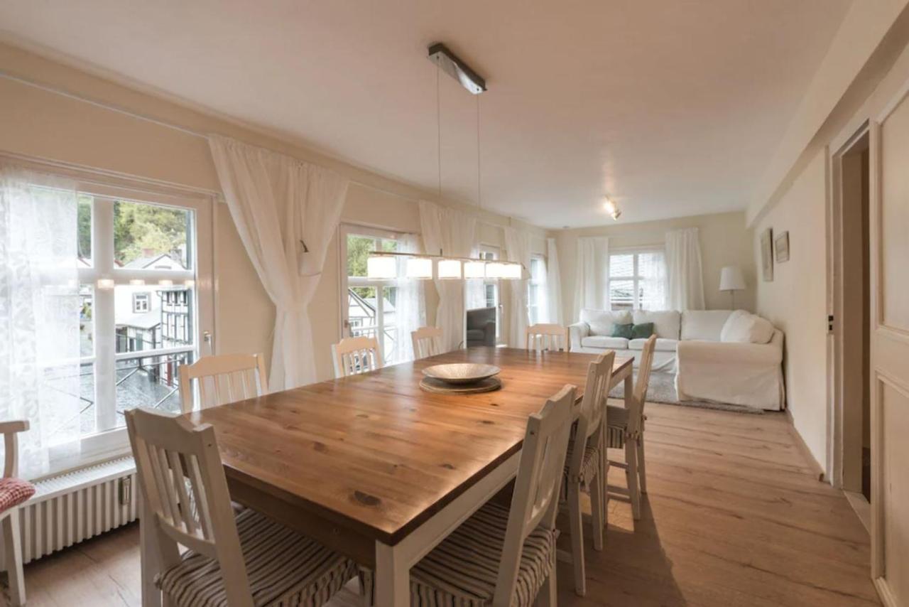 Boutique Fachwerkhaus Thirty Five Apartment Моншау Екстериор снимка